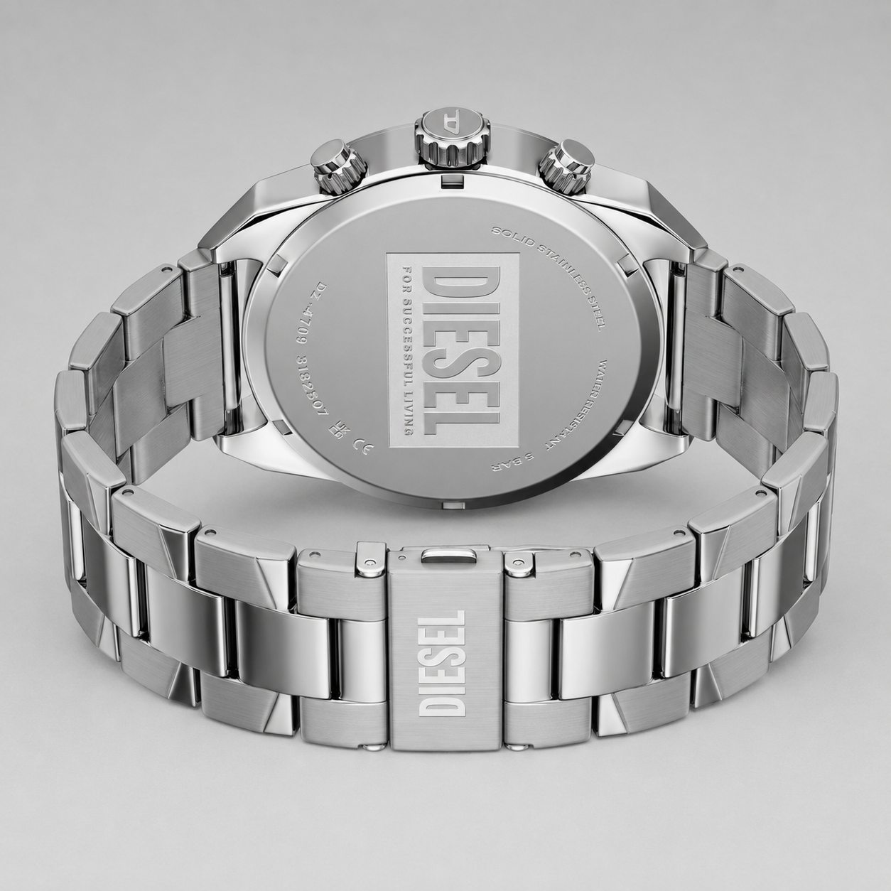 Diésel DZ4709- Spiked Stainless Steel-49mm 100% Original